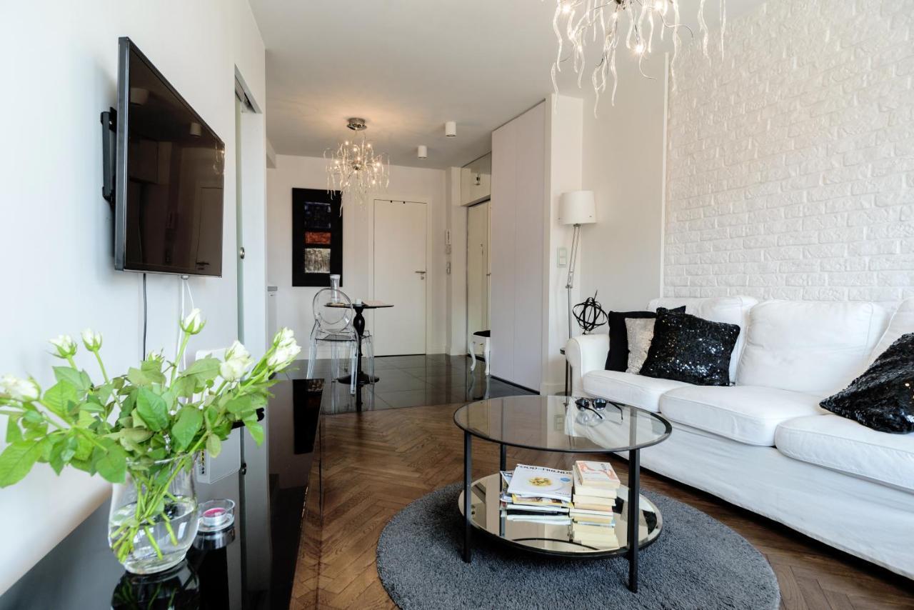 Luxury In The Old Town Apartment